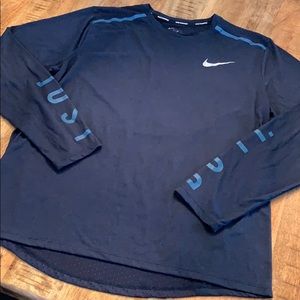 🛑HP! Nike DRI-FIT long sleeve shirt